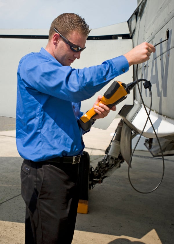 US Navy develops aircraft engine inspection device Naval Technology